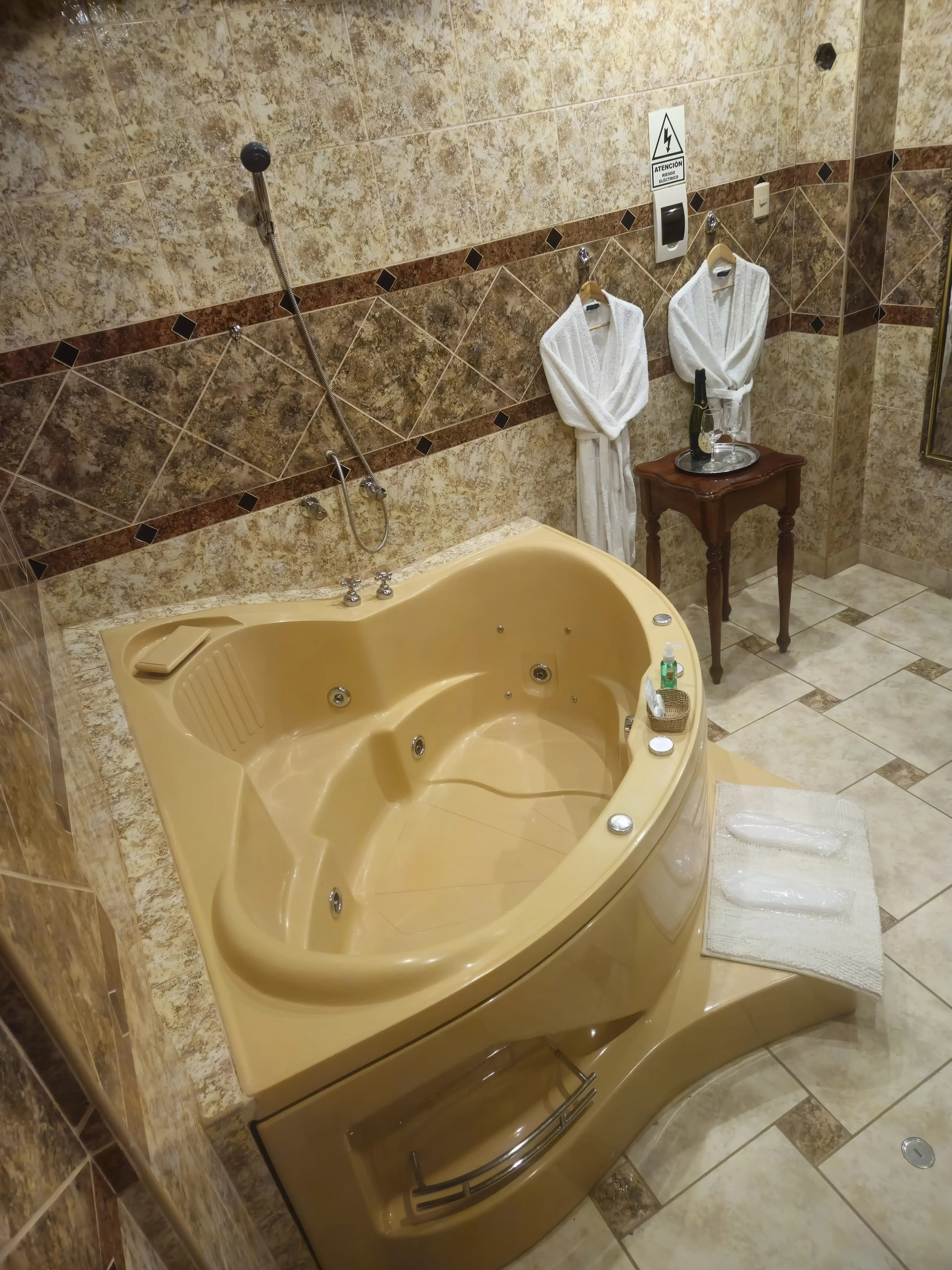 Jacuzzi